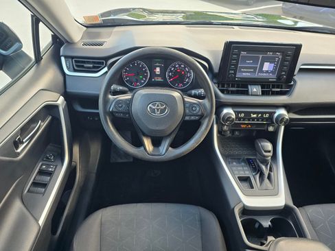 Used 2021 Toyota RAV4 XLE AWD/4WD image 13