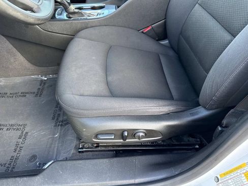 Used 2023 Chevrolet Malibu LT FWD image 10