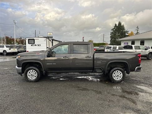 Used 2020 Chevrolet Silverado 2500 LT w/ All Star Edition image 2