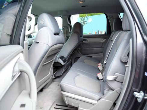 Used 2014 Chevrolet Traverse LS FWD image 15