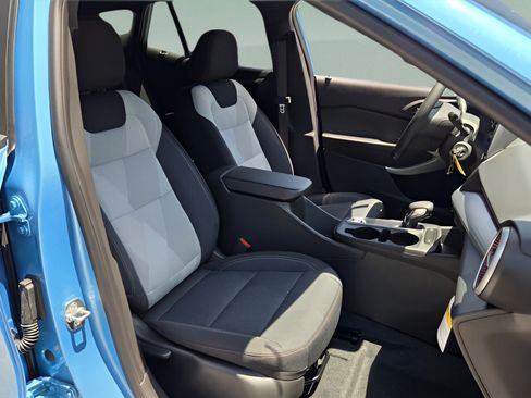 New 2026 Chevrolet Trax RS w/ Driver Confidence Package FWD image 15