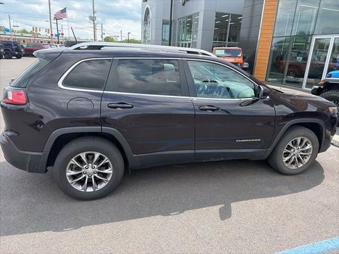 Used 2021 Jeep Cherokee Latitude Lux w/ Sun & Sound Group AWD/4WD image 5