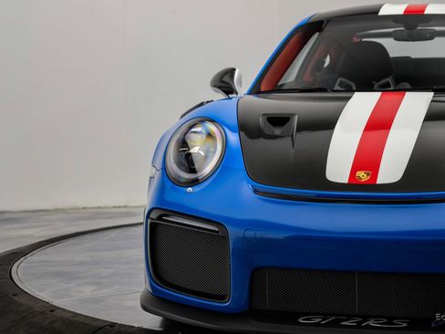 Used 2019 Porsche 911 GT2 RS RWD image 37
