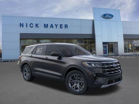 New 2026 Ford Explorer Active w/ Active Comfort Package image 8