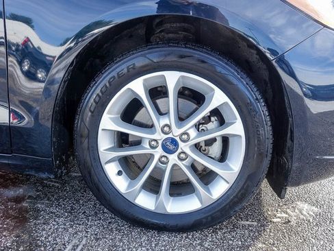 Used 2020 Ford Fusion SE image 9