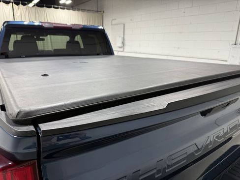 Used 2019 Chevrolet Silverado 1500 Custom Trail Boss w/ Custom Convenience Package AWD/4WD image 18