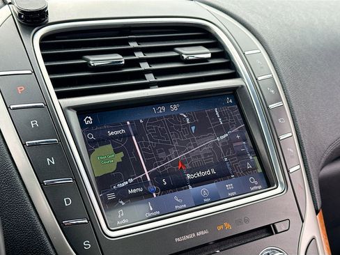 Used 2020 Lincoln Nautilus Reserve w/ Equipment Group 201A image 9