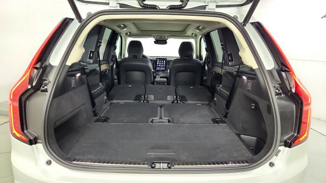 New 2026 Volvo XC90 T8 Plus w/ Protection Package AWD/4WD image 43