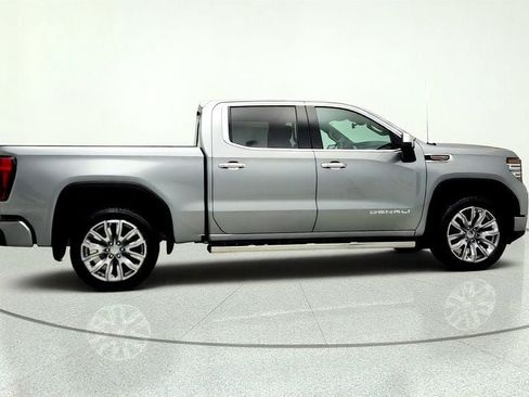 Used 2023 GMC Sierra 1500 Denali AWD/4WD image 4
