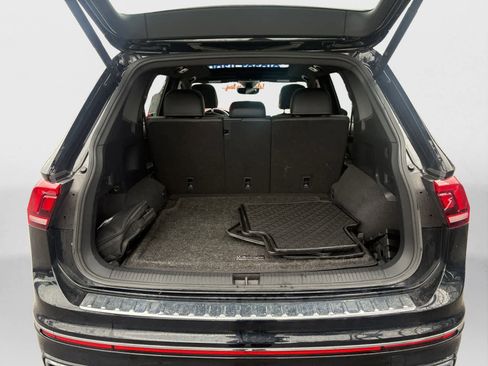 Used 2022 Volkswagen Tiguan SEL R-Line AWD/4WD image 20