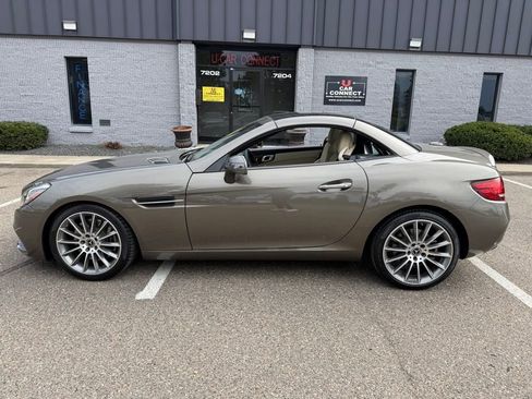 Used 2018 Mercedes-Benz SLC 300 image 52