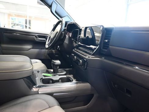 Used 2024 Chevrolet Silverado 1500 ZR2 w/ ZR2 Bison Edition AWD/4WD image 16