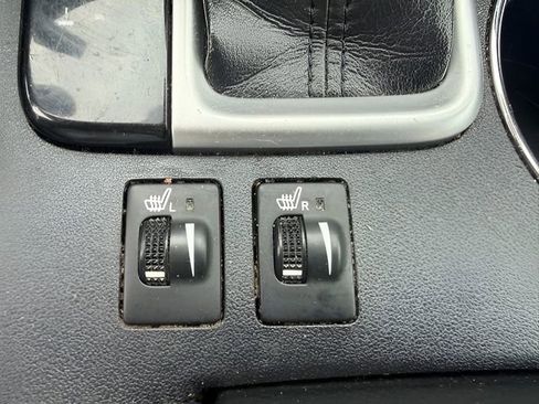 Used 2019 Toyota Highlander XLE AWD/4WD image 19