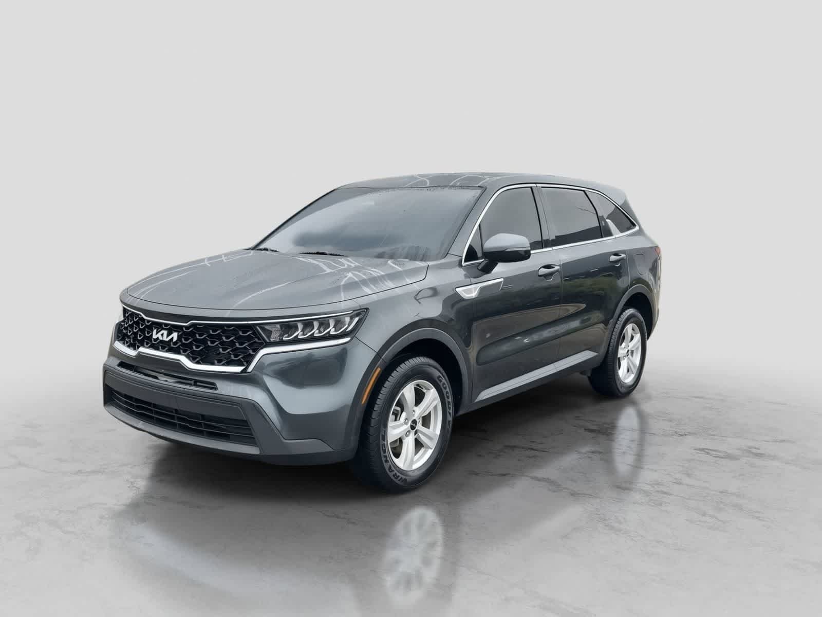 Used 2023 Kia Sorento LX AWD/4WD image 4