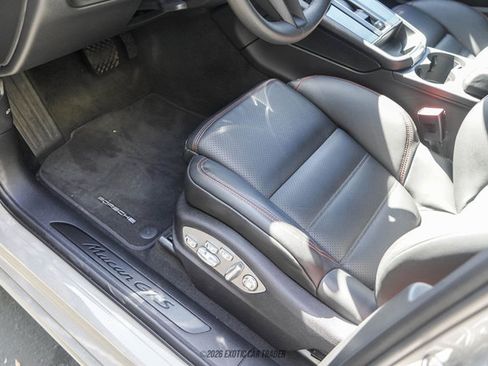 Used 2025 Porsche Macan GTS AWD/4WD image 28