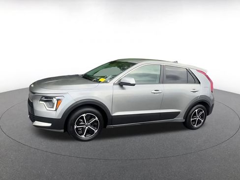 Used 2026 Kia Niro LX FWD image 8