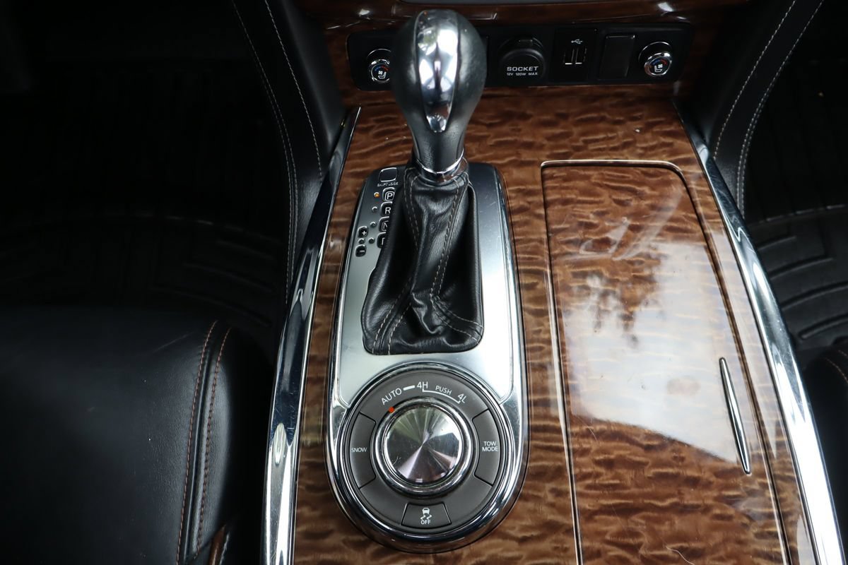 Used 2019 Nissan Armada Platinum AWD/4WD image 39