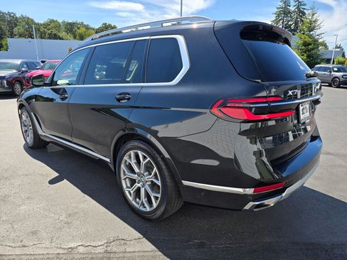 Used 2023 BMW X7 xDrive40i image 5