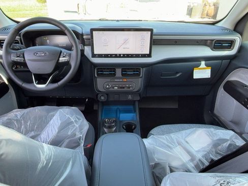 New 2026 Ford Maverick XLT w/ XLT Luxury Package FWD image 6