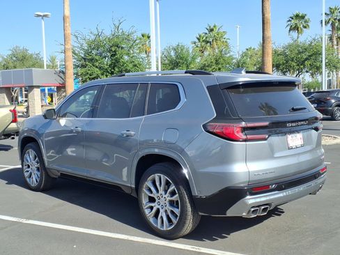 Used 2024 GMC Acadia Denali w/ Super Cruise Package FWD image 5