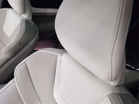 New 2025 Volvo EX90 Plus image 15