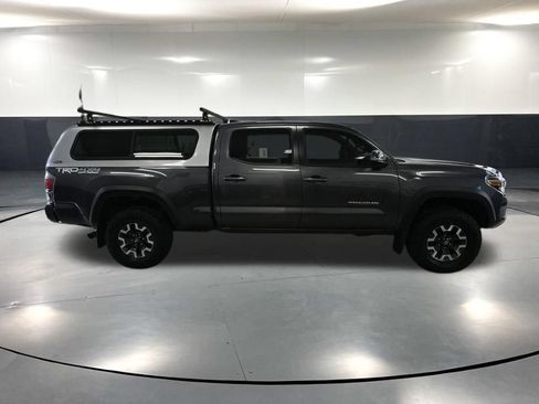 Used 2021 Toyota Tacoma TRD Off-Road w/ Technology Package AWD/4WD image 4