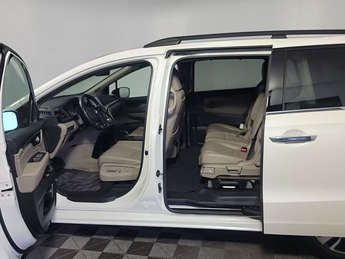Certified 2019 Honda Odyssey Elite image 16