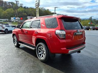 Used 2023 Toyota 4Runner TRD Off-Road AWD/4WD video 4