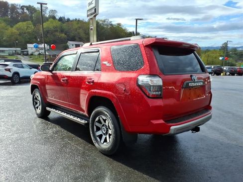 Used 2023 Toyota 4Runner TRD Off-Road image 4