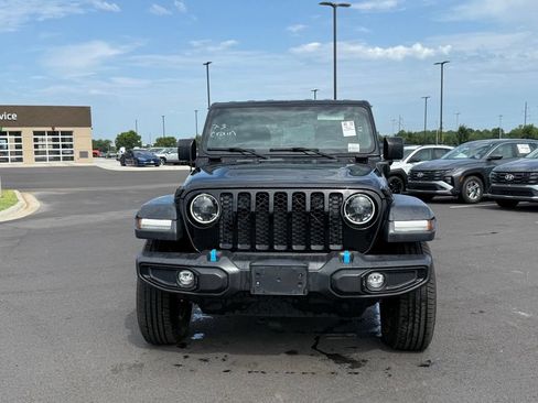 Used 2023 Jeep Wrangler Unlimited AWD/4WD image 2