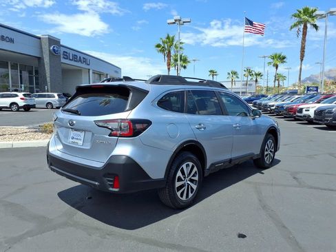 Used 2021 Subaru Outback Premium AWD/4WD image 11