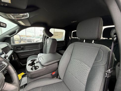 New 2026 RAM 2500 Tradesman AWD/4WD image 14