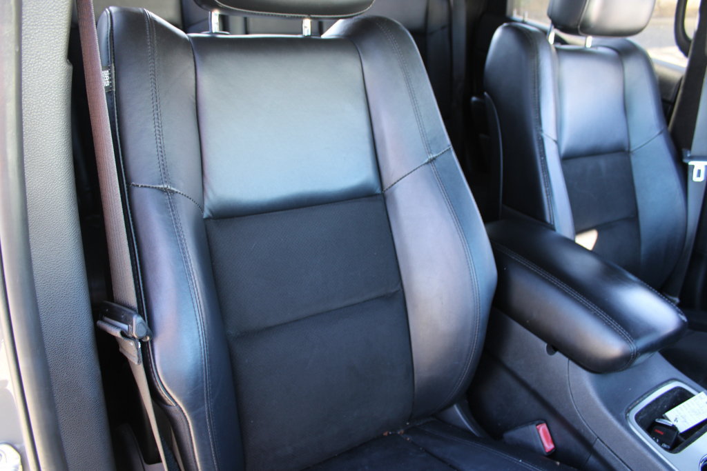 Used 2020 Jeep Grand Cherokee Altitude RWD image 13