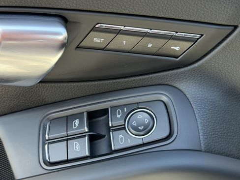 Certified 2019 Porsche 718 Cayman S RWD image 19