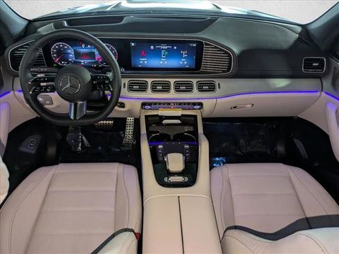 New 2026 Mercedes-Benz GLS 580 4MATIC image 16