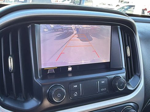 Used 2020 GMC Canyon SLT w/ Driver Alert Package image 16