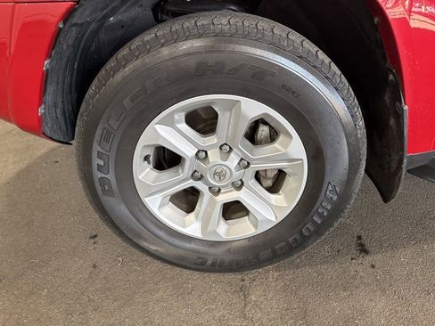 Used 2022 Toyota 4Runner SR5 RWD image 5