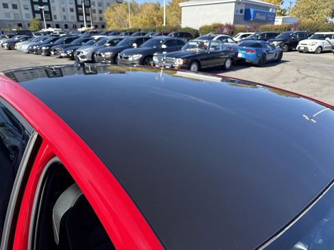 Used 2019 Volkswagen Golf 4-Door image 21