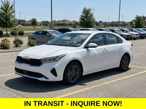 Used 2025 Kia K4 FWD image 1