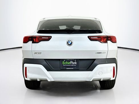 Used 2025 BMW X2 xDrive28i AWD/4WD image 7