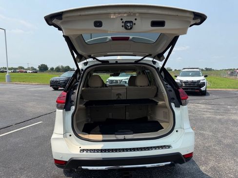 Used 2020 Nissan Rogue SV w/ Premium Package FWD image 35