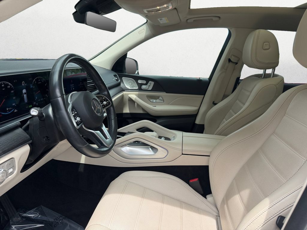 Used 2022 Mercedes-Benz GLS 450 4MATIC image 10