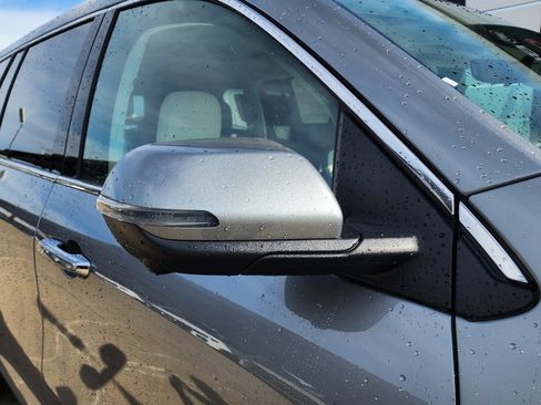 New 2026 GMC Acadia Denali w/ Super Cruise Package image 11