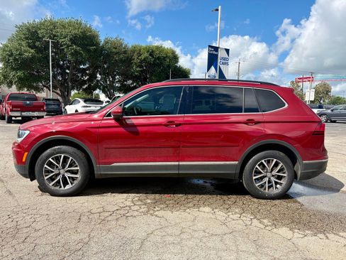 Used 2021 Volkswagen Tiguan SE FWD image 8