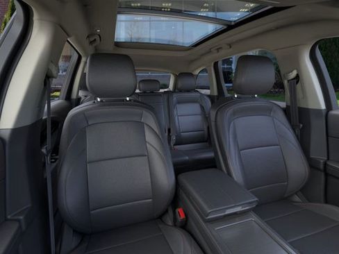 New 2026 Lincoln Nautilus Premier w/ Equipment Group 102A image 10