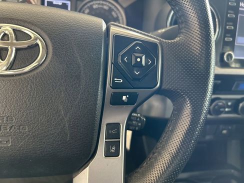 Used 2022 Toyota Tacoma SR5 image 41