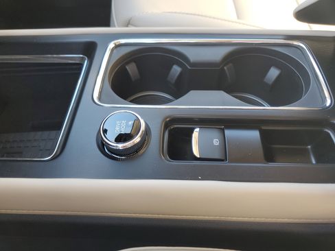 New 2026 Lincoln Corsair Premiere image 24