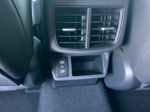 Used 2024 Kia Seltos S AWD/4WD image 16