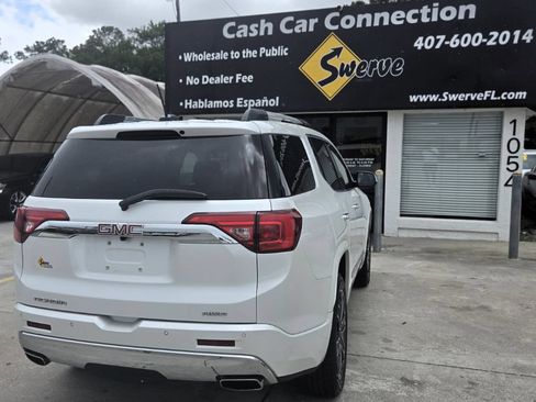 Used 2017 GMC Acadia Denali w/ Technology Package AWD/4WD image 11