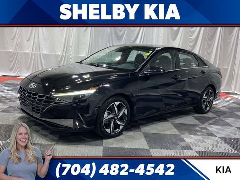 Used 2022 Hyundai Elantra Limited w/ Cargo Package FWD image 1